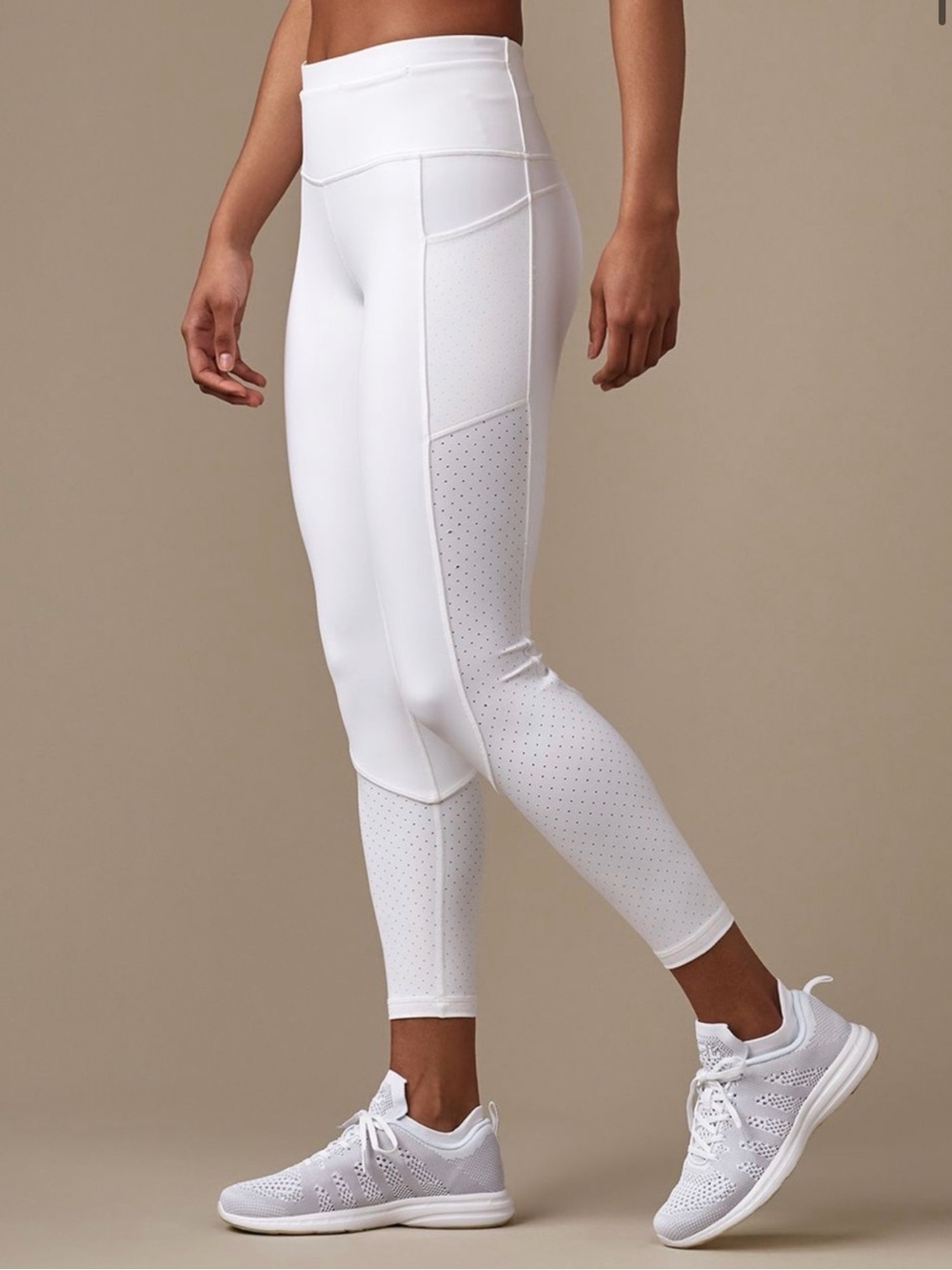 Lululemon Mind Over Miles Tight Legging 25” Inseam White Size 6 Luxtreme